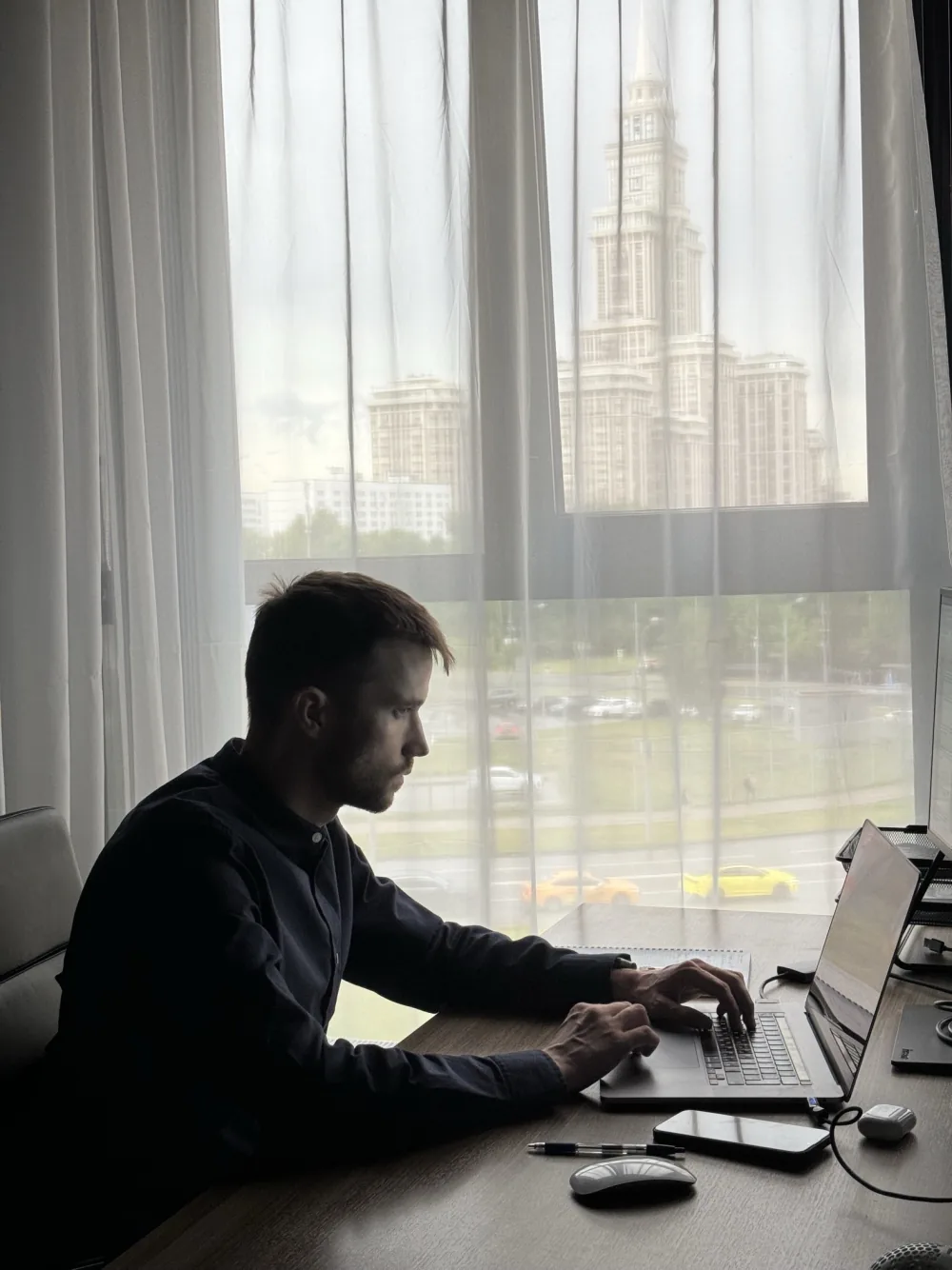 Андрей Горбунов за работой